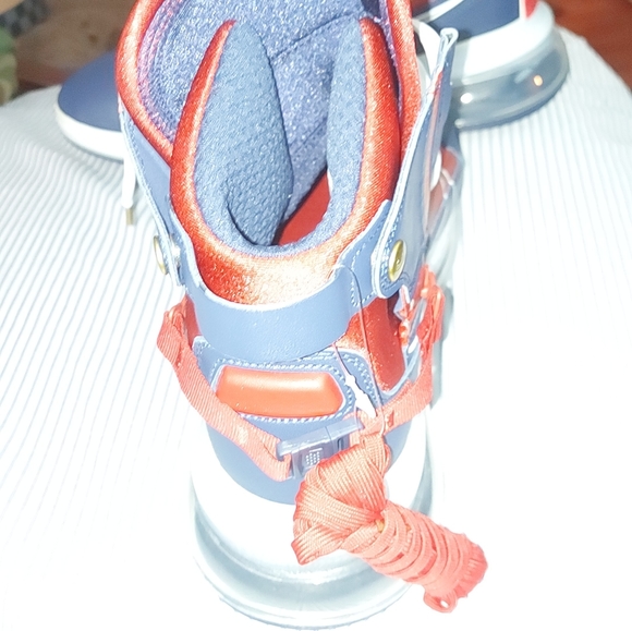 Shoes - Picture 6 of 6